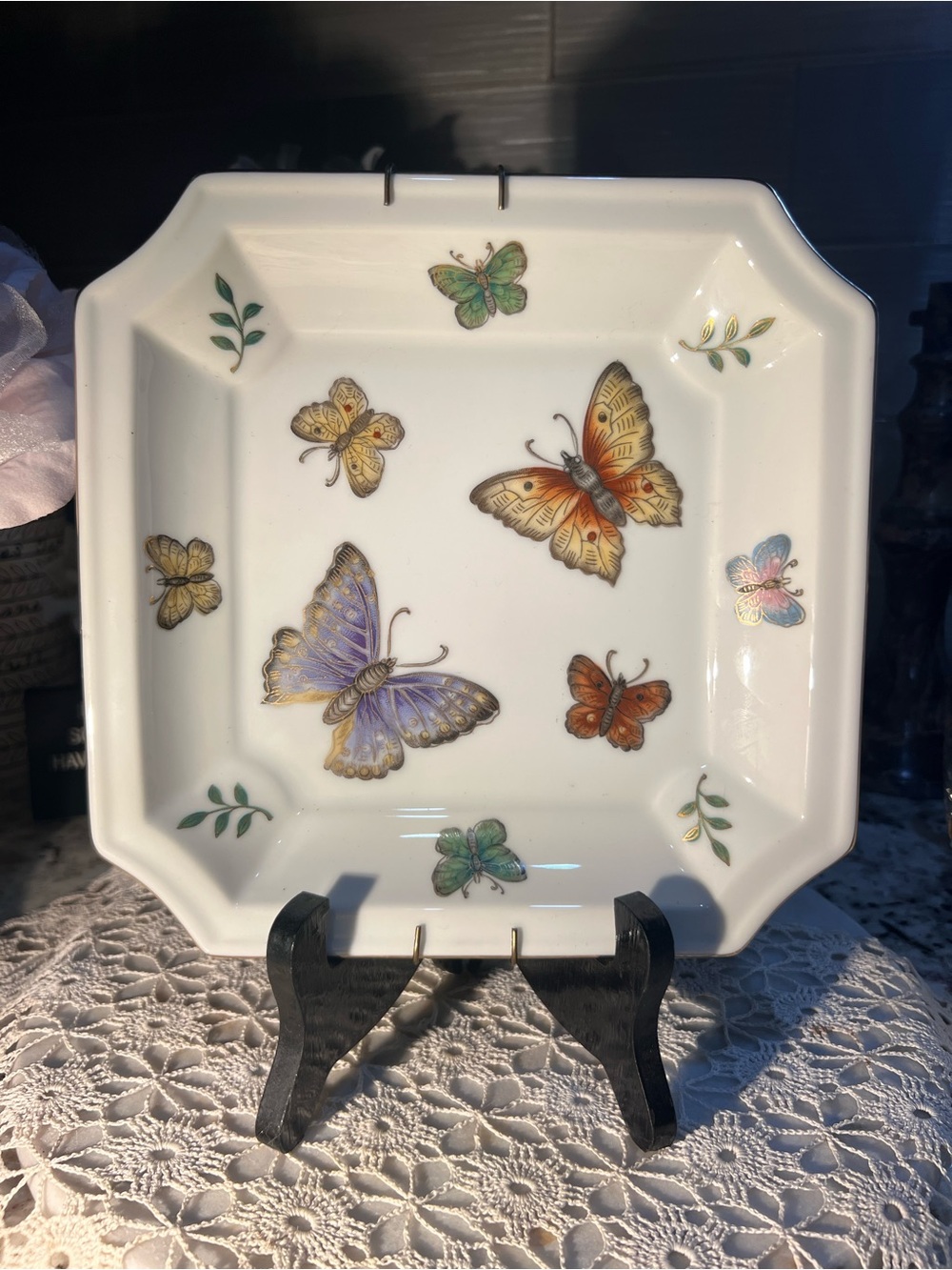 Andrea By Sadek Butterfly Ceramic Serving Plate comes with hanger as shown
